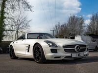 MERCEDES-BENZ SLS