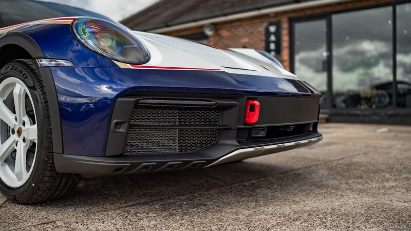 PORSCHE 911