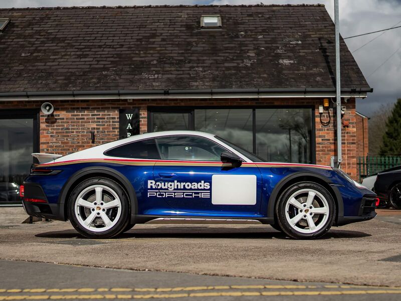 PORSCHE 911