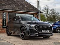 AUDI RSQ8