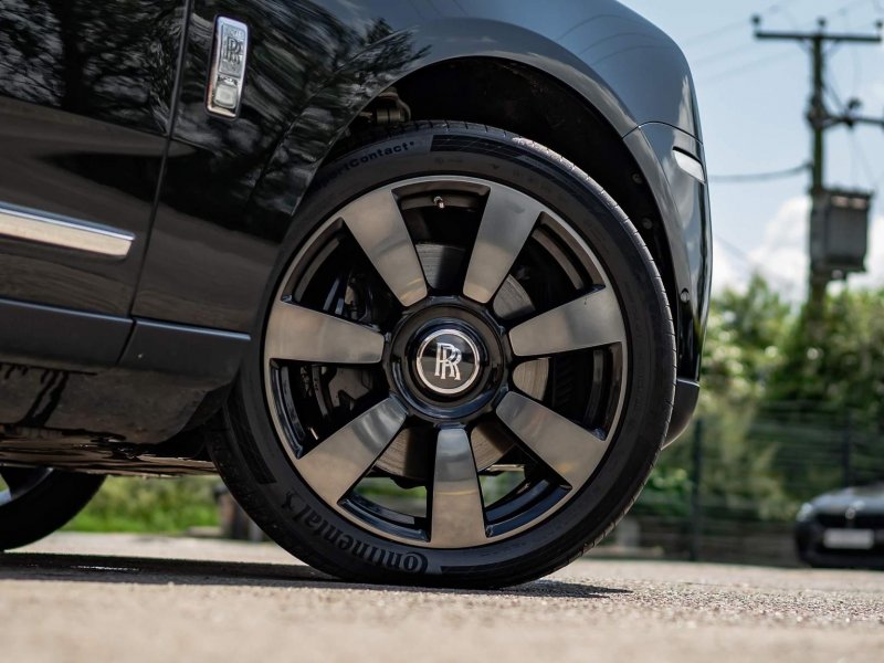 ROLLS-ROYCE CULLINAN