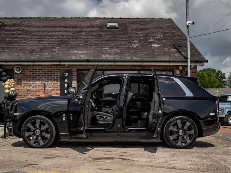 ROLLS-ROYCE CULLINAN