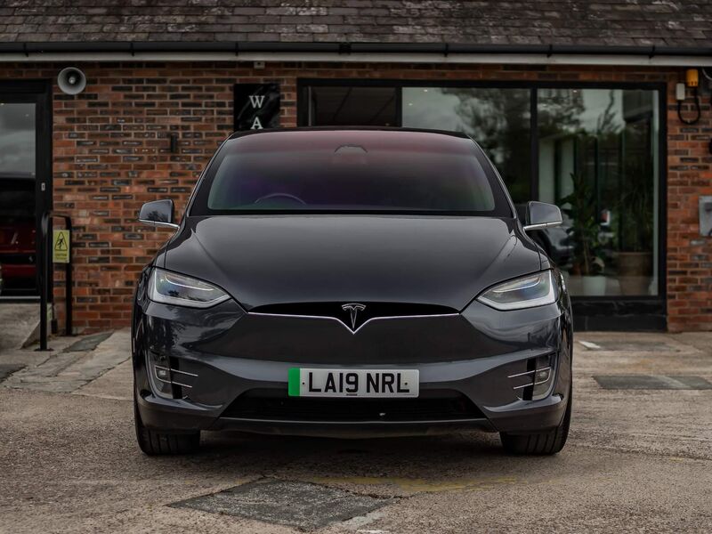 TESLA MODEL X