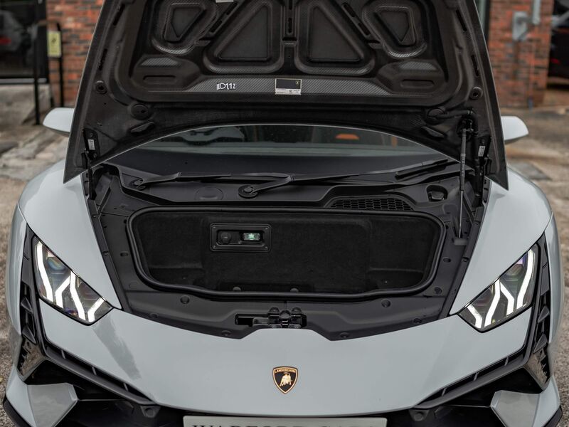 LAMBORGHINI HURACAN