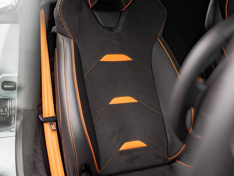 LAMBORGHINI HURACAN