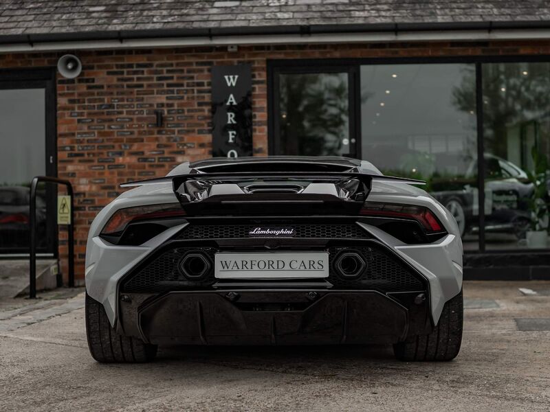 LAMBORGHINI HURACAN