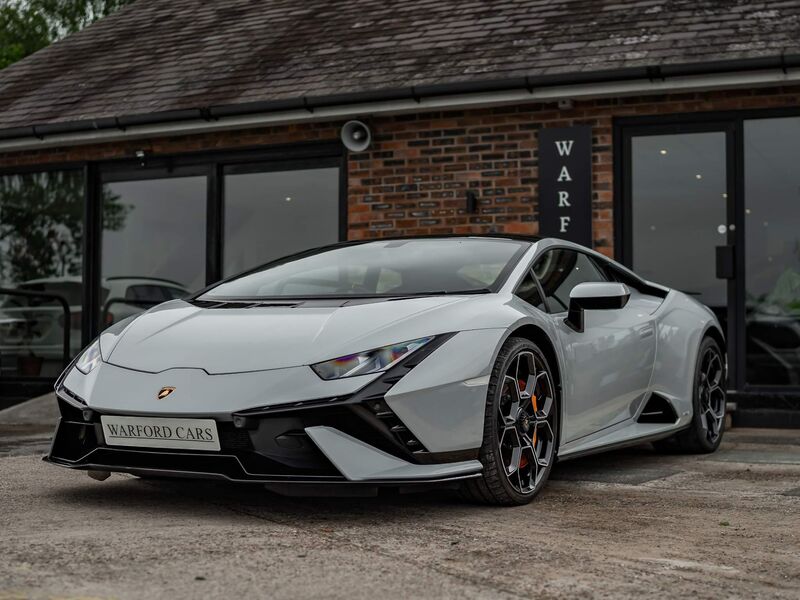 LAMBORGHINI HURACAN