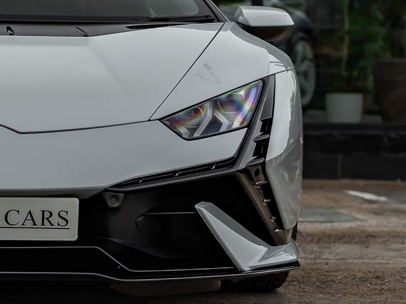 LAMBORGHINI HURACAN