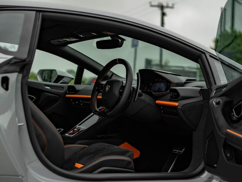 LAMBORGHINI HURACAN