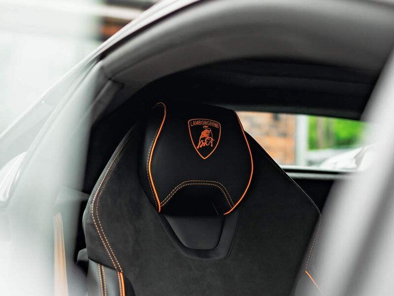 LAMBORGHINI HURACAN