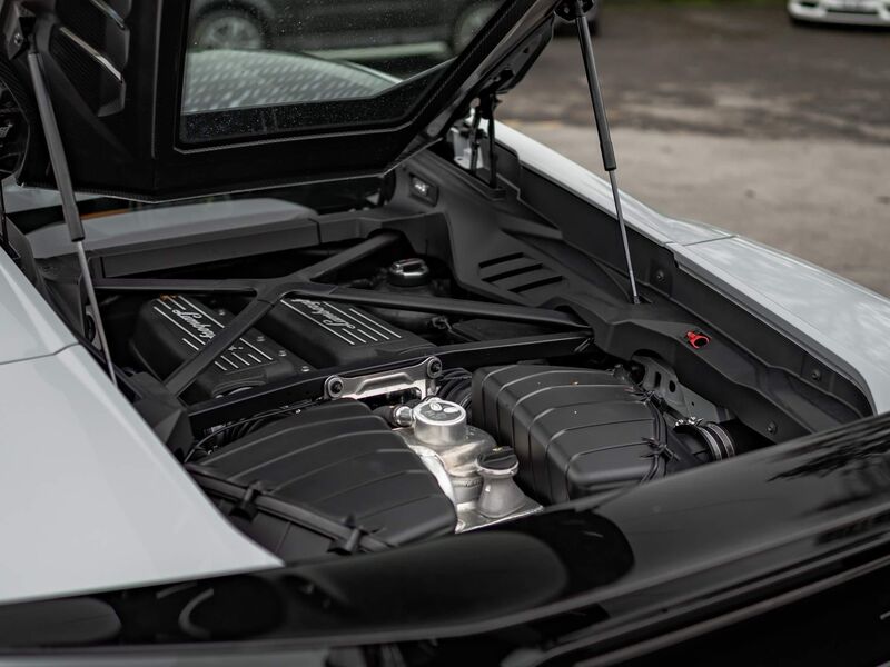 LAMBORGHINI HURACAN