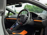 LAMBORGHINI HURACAN
