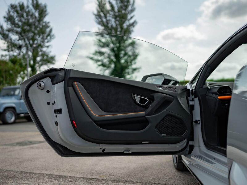 LAMBORGHINI HURACAN