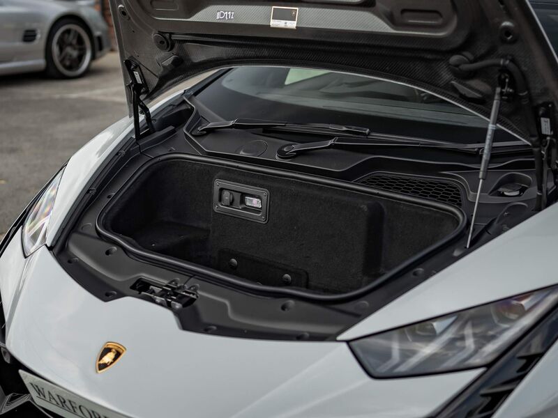 LAMBORGHINI HURACAN