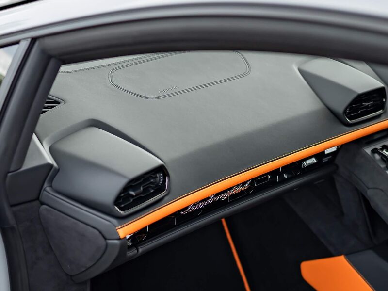 LAMBORGHINI HURACAN