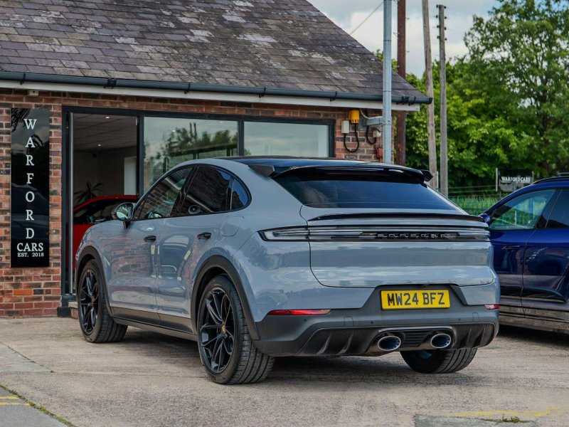 PORSCHE CAYENNE
