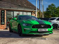 FORD MUSTANG
