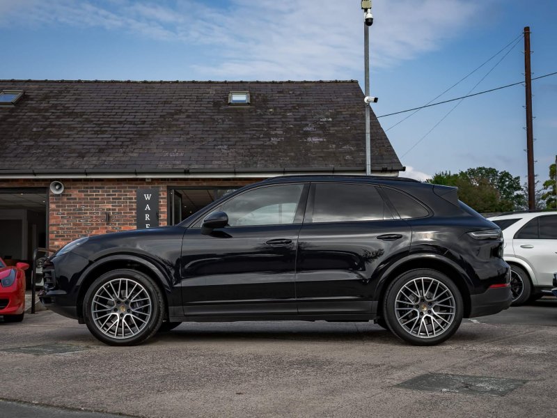 PORSCHE CAYENNE