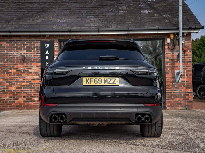 PORSCHE CAYENNE