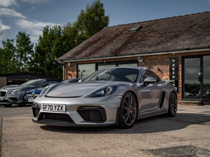 PORSCHE 718