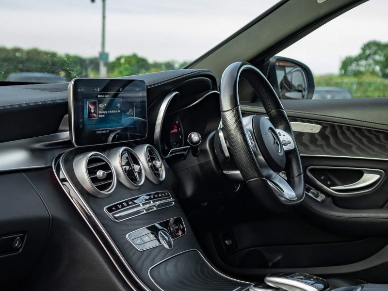 MERCEDES-BENZ C CLASS