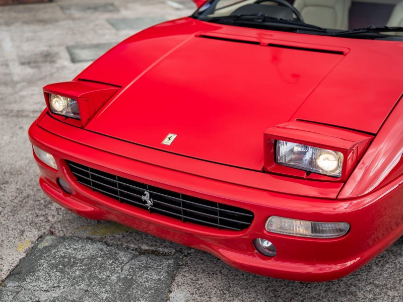 FERRARI F355
