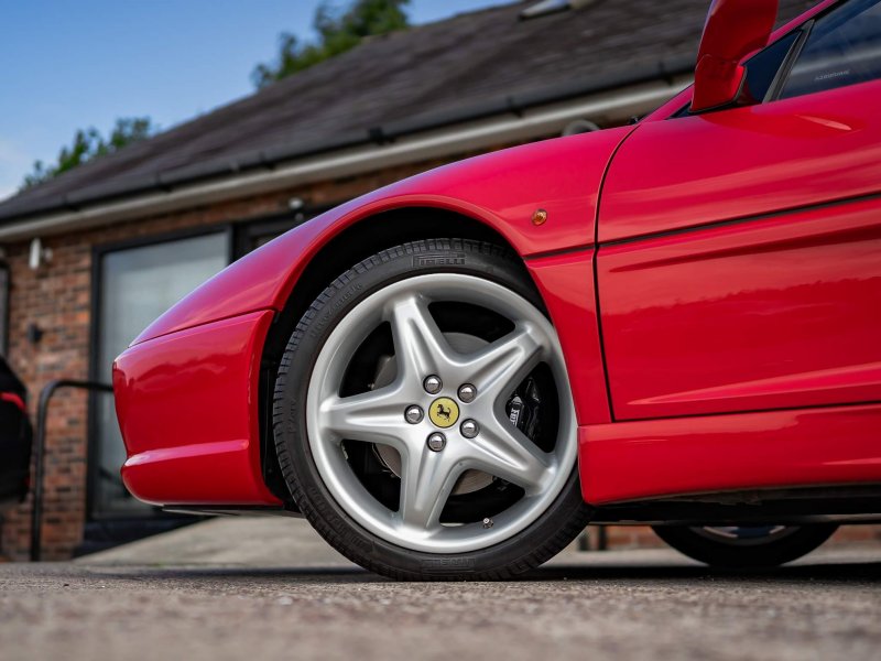 FERRARI F355