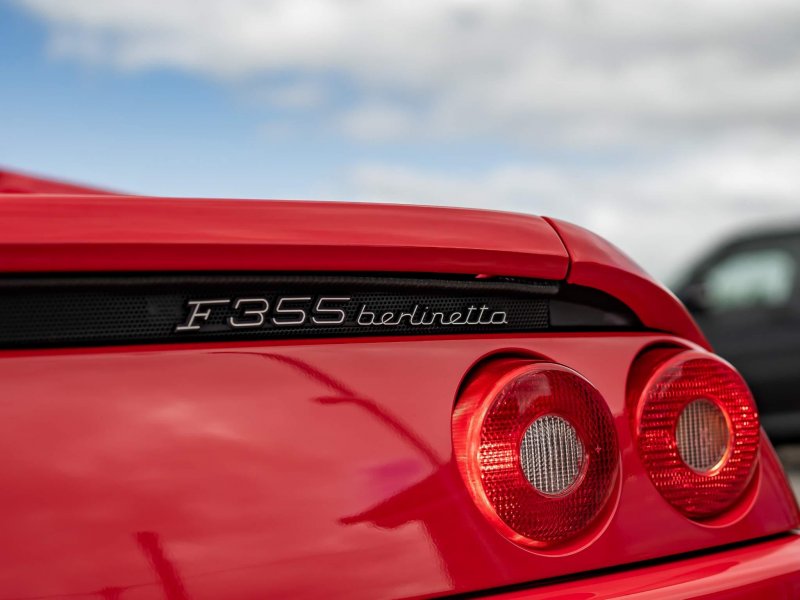 FERRARI F355