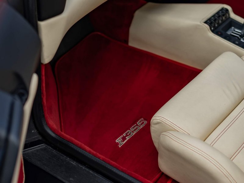 FERRARI F355