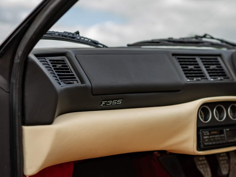 FERRARI F355