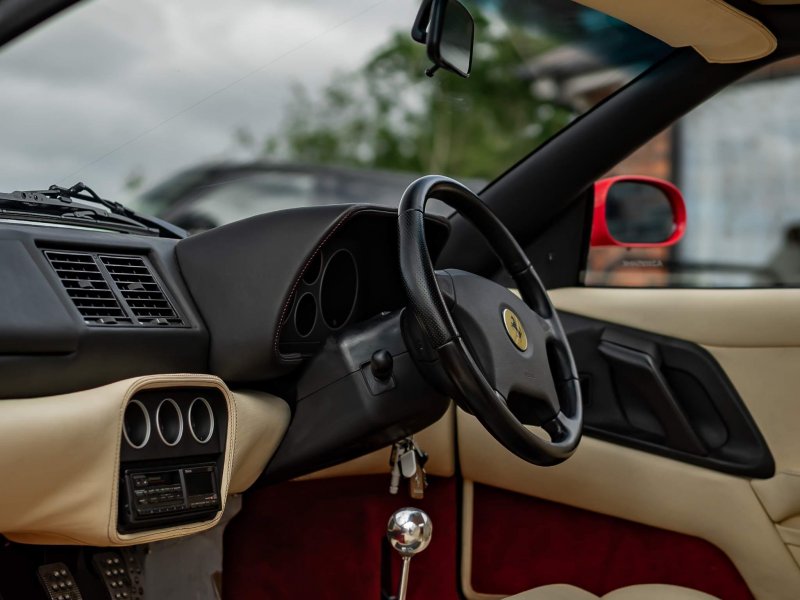 FERRARI F355