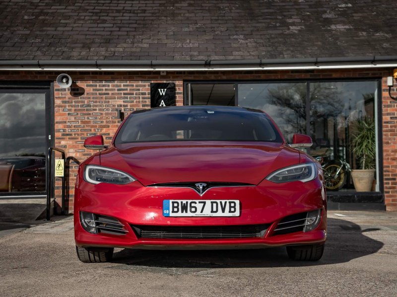 TESLA MODEL S