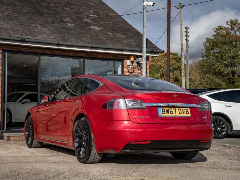 TESLA MODEL S
