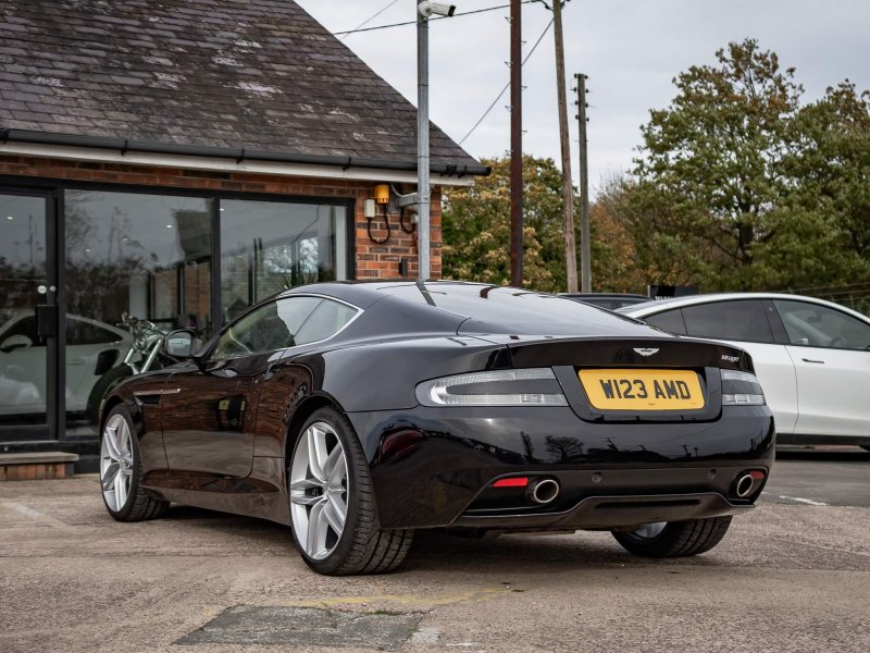 ASTON MARTIN VIRAGE