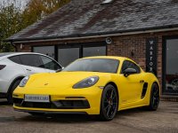 PORSCHE 718