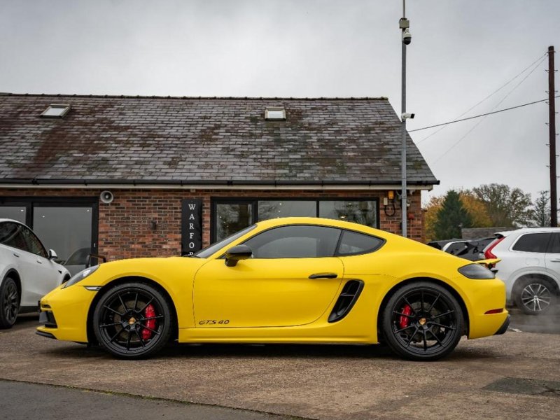 PORSCHE 718