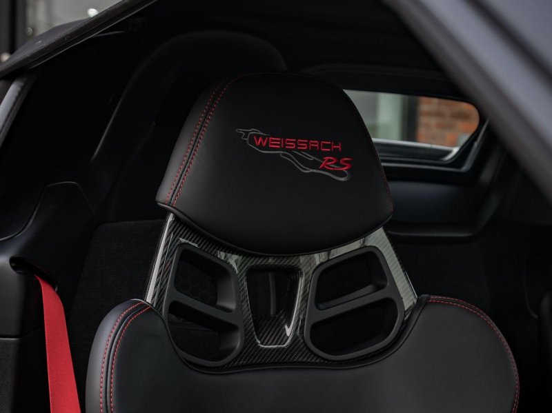 PORSCHE 718 SPYDER