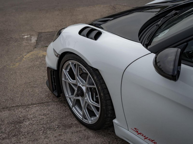 PORSCHE 718 SPYDER