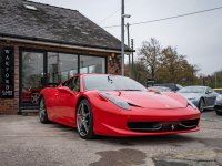 FERRARI 458