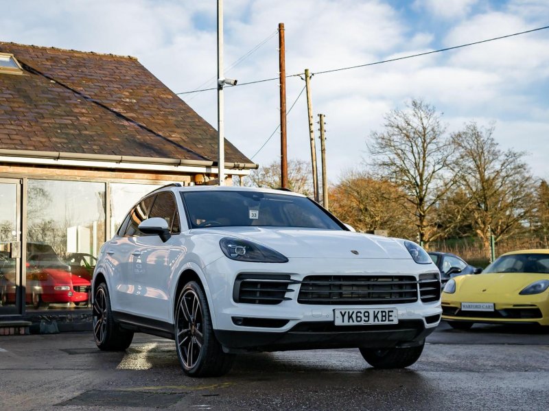 PORSCHE CAYENNE