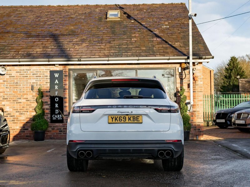 PORSCHE CAYENNE