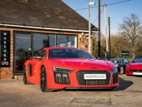 AUDI R8