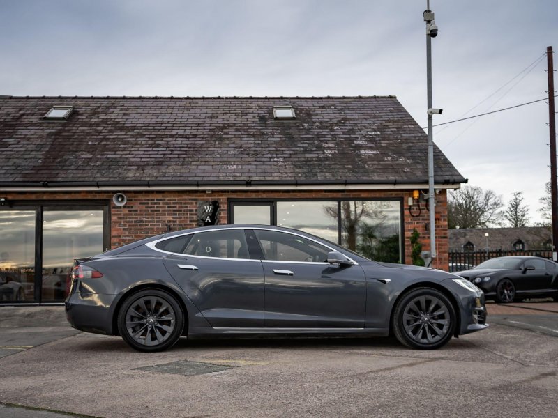 TESLA MODEL S