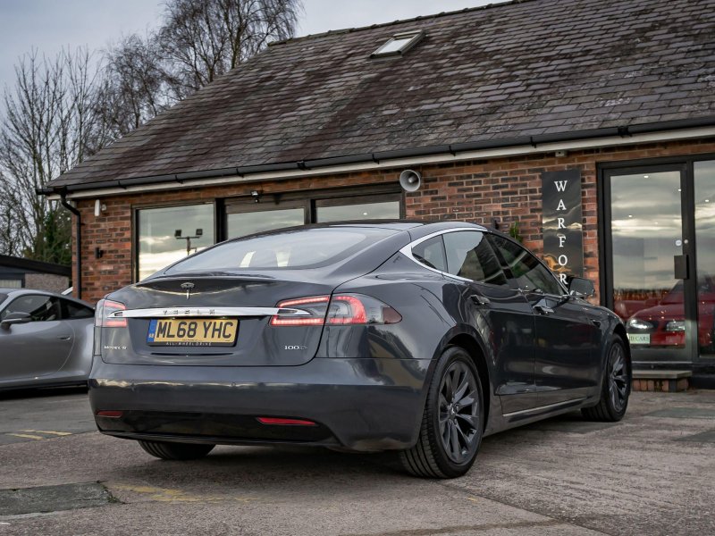 TESLA MODEL S