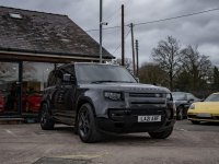 LAND ROVER DEFENDER 110