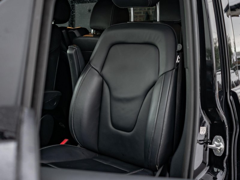 MERCEDES-BENZ V CLASS
