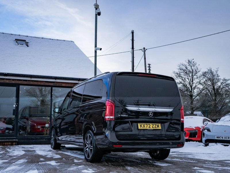 MERCEDES-BENZ V CLASS