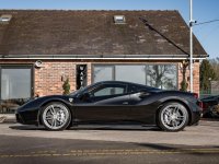 FERRARI 488