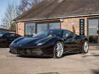 FERRARI 488