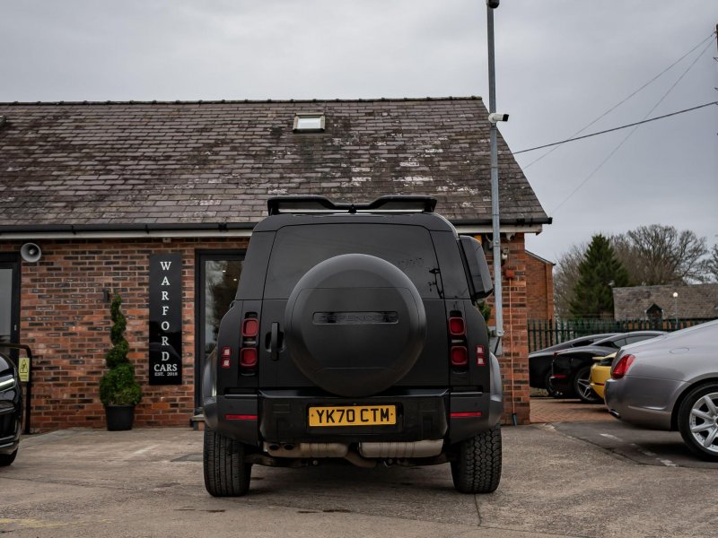 LAND ROVER DEFENDER 110